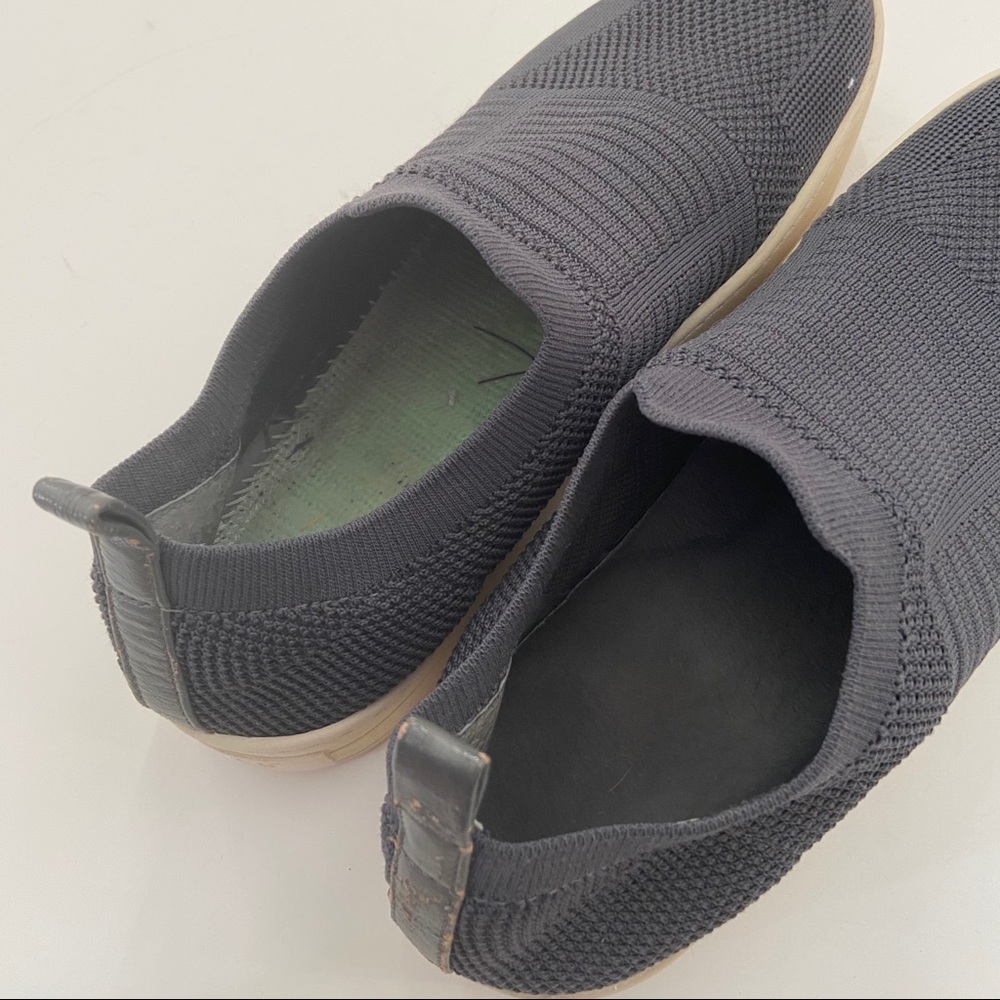 J Slides Hilo Platforms - image 7